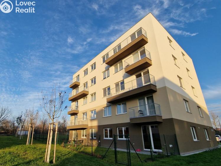 Prodej bytu 3+KK Milovice, Armádní 895 č. 1