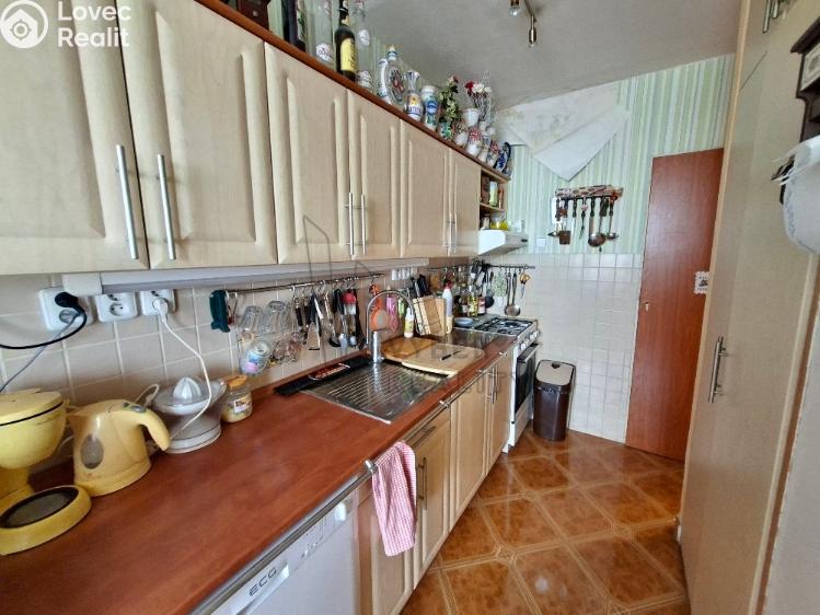 Prodej bytu 3+1 Praha, Škábova č. 5