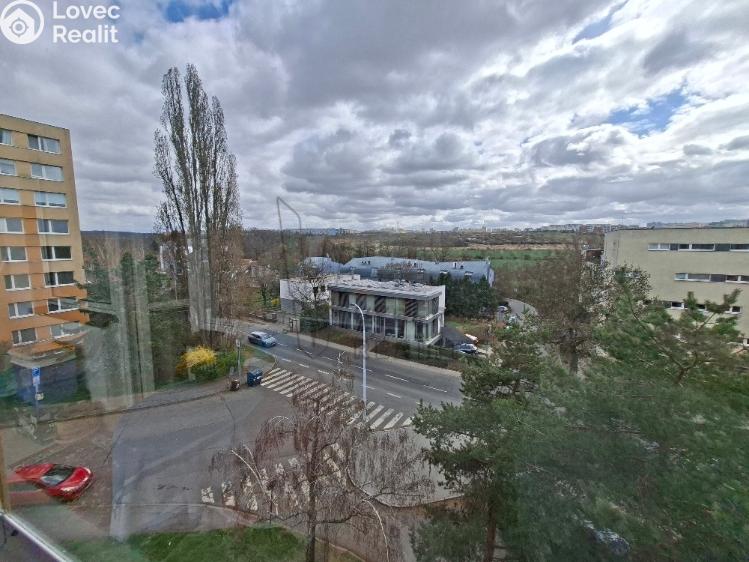 Prodej bytu 3+1 Praha, Škábova č. 12