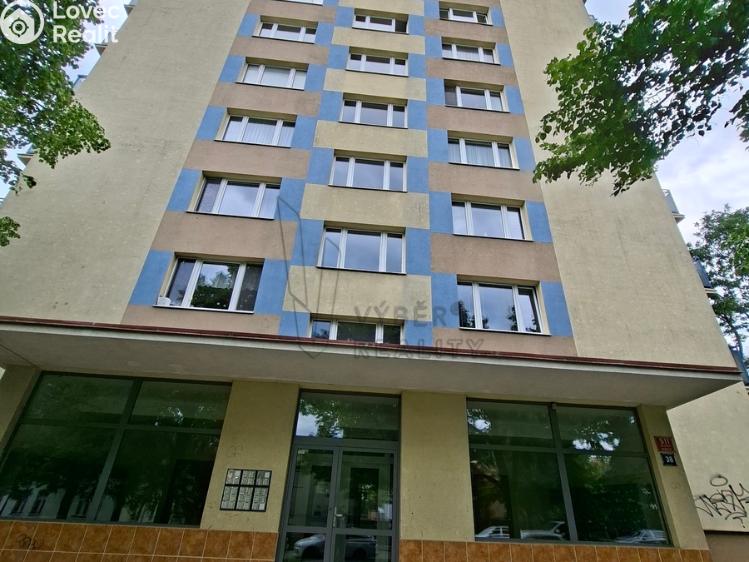 Prodej bytu 1+KK Praha, Káranská č. 14