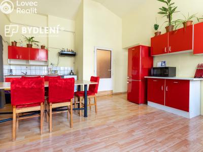 Продажа многоквартирного дома Teplice, nám. Osvobození 34 č. 12