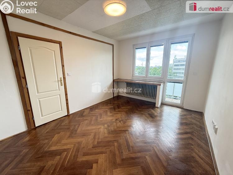 Pronájem bytu 3+KK Praha 10, Žernovská č. 8