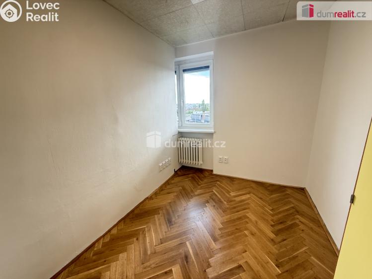 Pronájem bytu 3+KK Praha 10, Žernovská č. 12