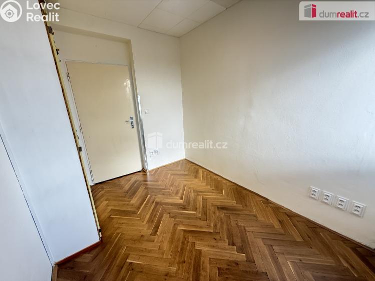 Pronájem bytu 3+KK Praha 10, Žernovská č. 13