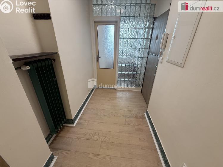 Pronájem bytu 3+KK Praha 10, Žernovská č. 18