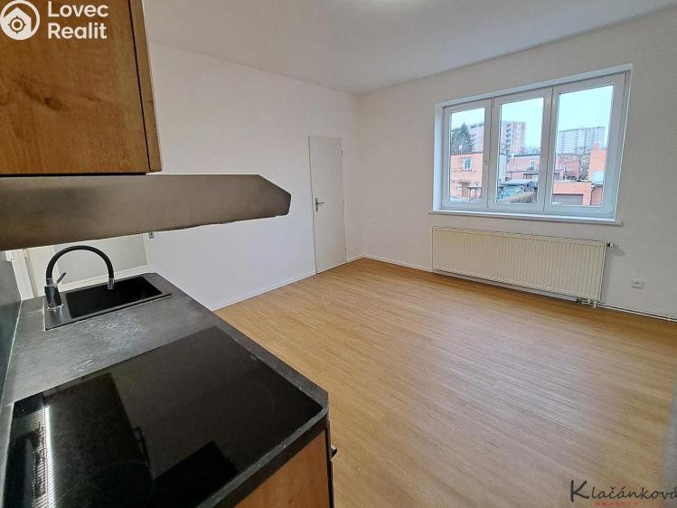 Rent apartment 2+KK Zlín, Podvesná IX 734 č. 5