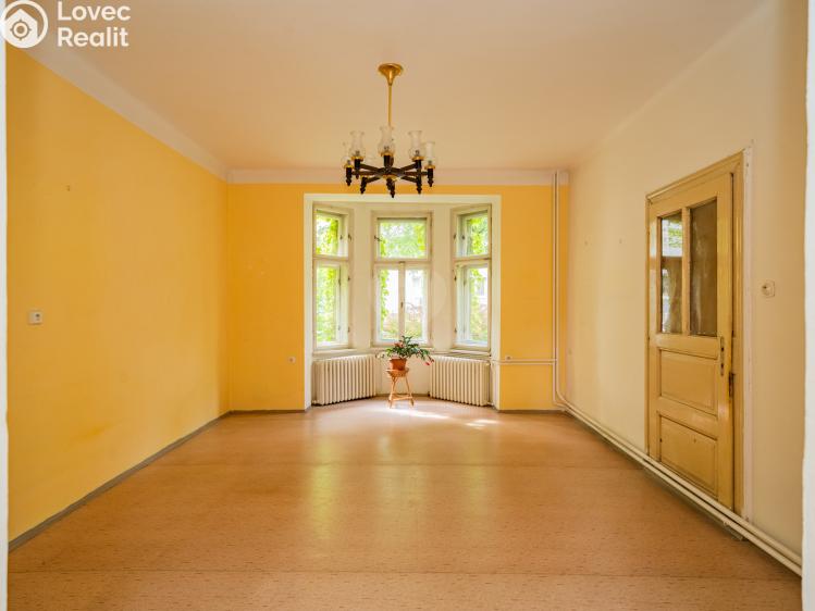 Продаж сімейного будинку Praha, Káranská č. 4