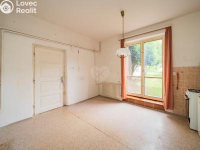 Продаж сімейного будинку Praha, Káranská č. 7