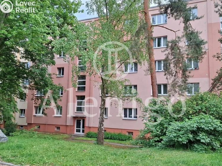 Prodej bytu 2+1 Praha, Sněženková č. 1