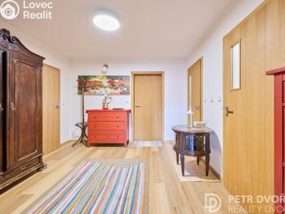 Sale apartment 4+1 Praha, Kovářova č. 24