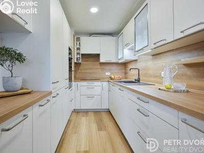 Sale apartment 4+1 Praha, Kovářova č. 8