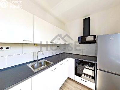 Sale apartment 2+1 Praha, Sněženková č. 15