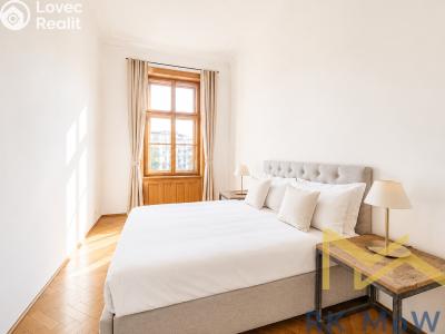 Аренда квартиры 5+1 Praha, Ibsenova č. 10