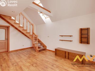 Аренда квартиры 4+KK Lochenice č. 17