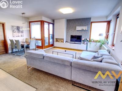Аренда квартиры 4+KK Hradec Králové, Národních mučedníků č. 10