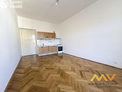 Аренда квартиры 2+KK Hradec Králové, Nerudova č. 5
