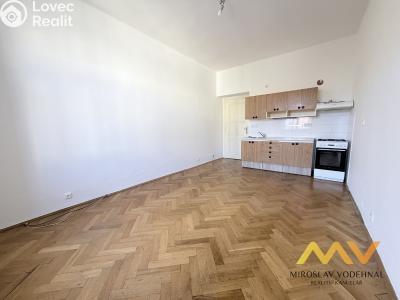Аренда квартиры 2+KK Hradec Králové, Nerudova č. 6