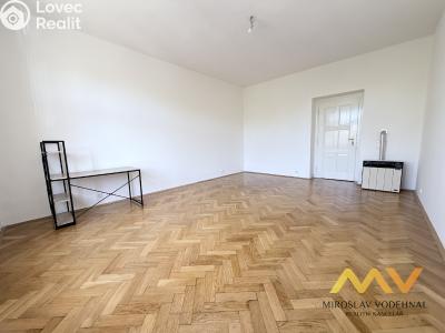 Аренда квартиры 2+KK Hradec Králové, Nerudova č. 7