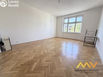 Аренда квартиры 2+KK Hradec Králové, Nerudova č. 8