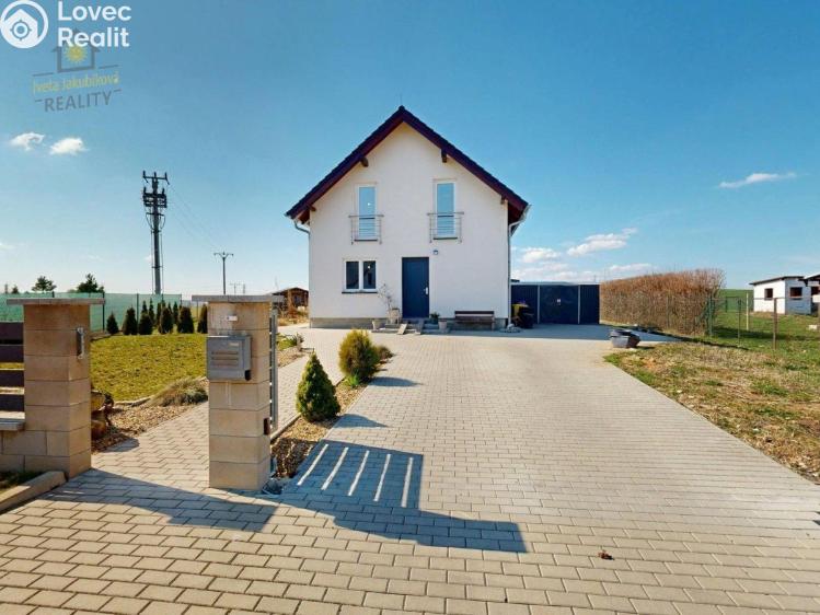 Sale family house Kněžmost, Západní 415 č. 1