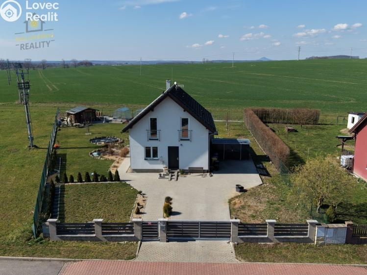 Sale family house Kněžmost, Západní 415 č. 5
