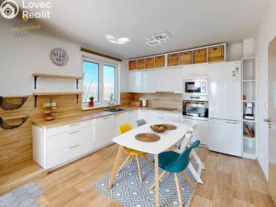 Продаж сімейного будинку Kněžmost, Západní 415 č. 6