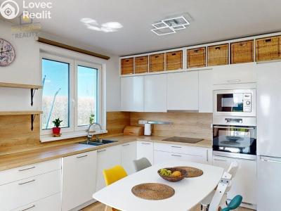 Продаж сімейного будинку Kněžmost, Západní 415 č. 7