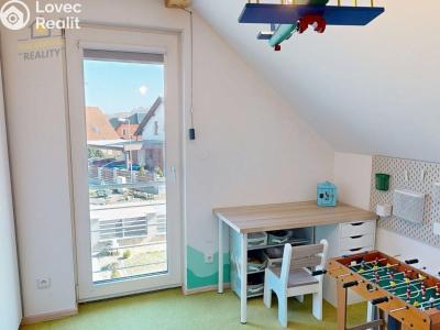 Продаж сімейного будинку Kněžmost, Západní 415 č. 22