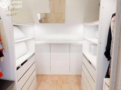 Продаж сімейного будинку Kněžmost, Západní 415 č. 24
