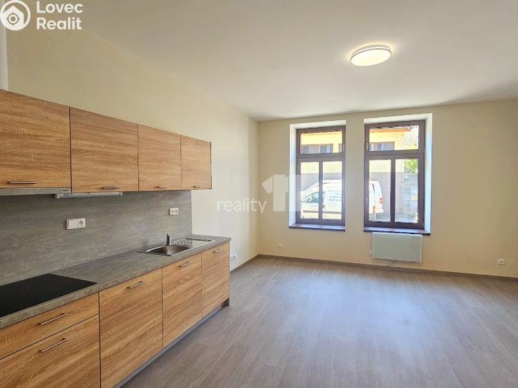 Pronájem bytu 2+KK Kolín, Školská č. 2