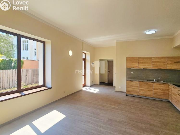 Pronájem bytu 2+KK Kolín, Školská č. 5