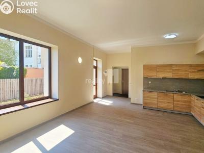 Pronájem bytu 2+KK Kolín, Školská č. 5