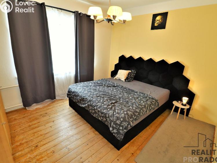 Продаж сімейного будинку Prštice, Kelendrov 100 č. 4