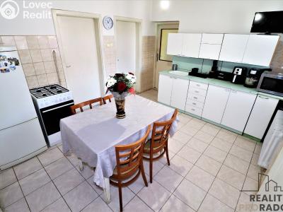 Продаж сімейного будинку Prštice, Kelendrov 100 č. 12