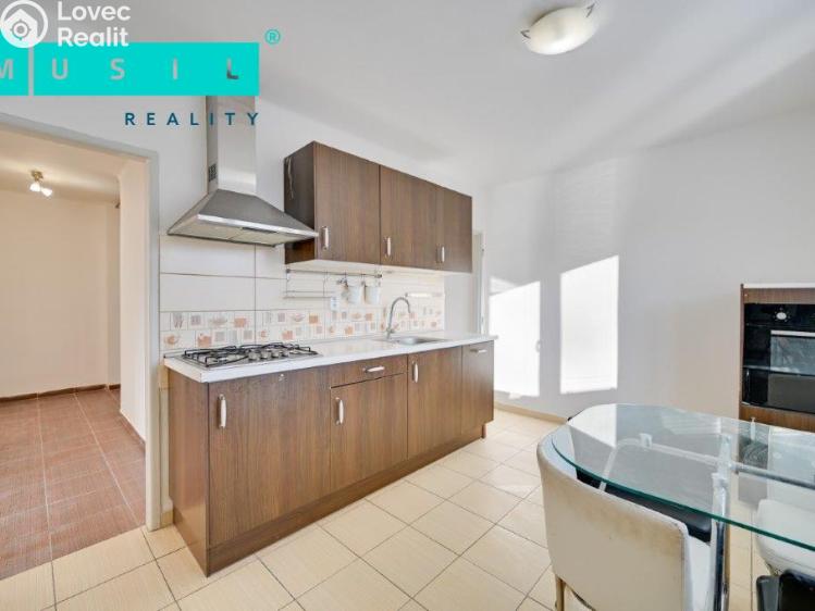 Продажа квартиры 2+1 Olomouc, Ladova 328/23 č. 3