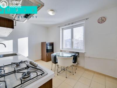 Sale apartment 2+1 Olomouc, Ladova č. 8