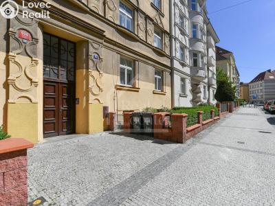 Аренда квартиры 3+1 Praha, Charlese de Gaulla č. 12