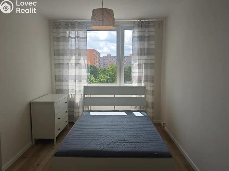 Rent apartment 2+KK Praha, Podjavorinské 1609/22 č. 3