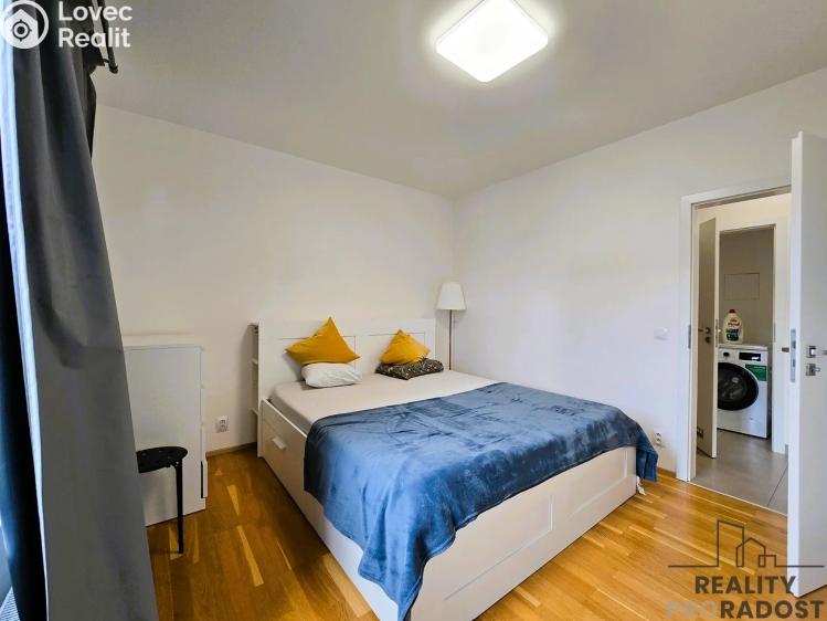 Rent apartment 2+KK Praha, Nekvasilova č. 2