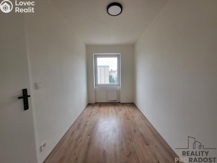 Pronájem bytu 1+KK Praha, Na břevnovské pláni č. 1
