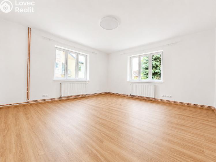 Pronájem bytu 3+1 Bělá pod Bezdězem, Husova 376 č. 3
