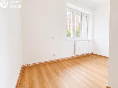 Pronájem bytu 3+1 Bělá pod Bezdězem, Husova 376 č. 7