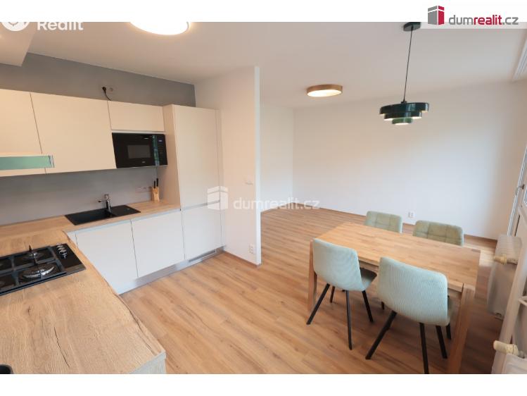 Аренда квартиры 2+KK Praha 9, Veltruská č. 5