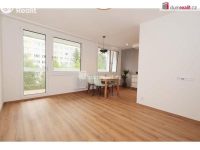 Аренда квартиры 2+KK Praha 9, Veltruská č. 2