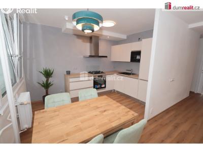 Аренда квартиры 2+KK Praha 9, Veltruská č. 3