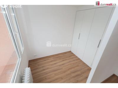 Аренда квартиры 2+KK Praha 9, Veltruská č. 13