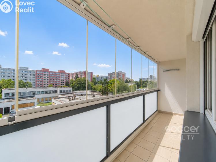 Sale apartment 3+1 Praha, Konstantinova č. 3