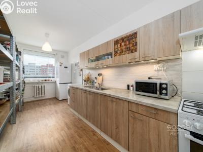 Sale apartment 3+1 Praha, Konstantinova č. 2