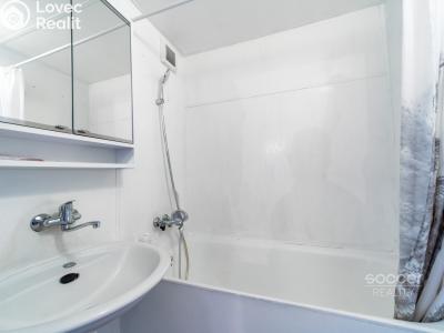 Sale apartment 3+1 Praha, Konstantinova č. 7
