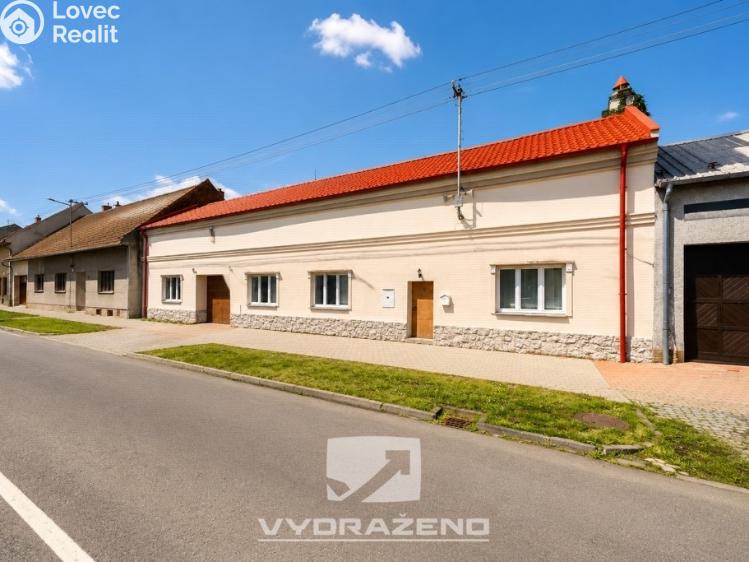 Продаж сімейного будинку Skaštice č. 1